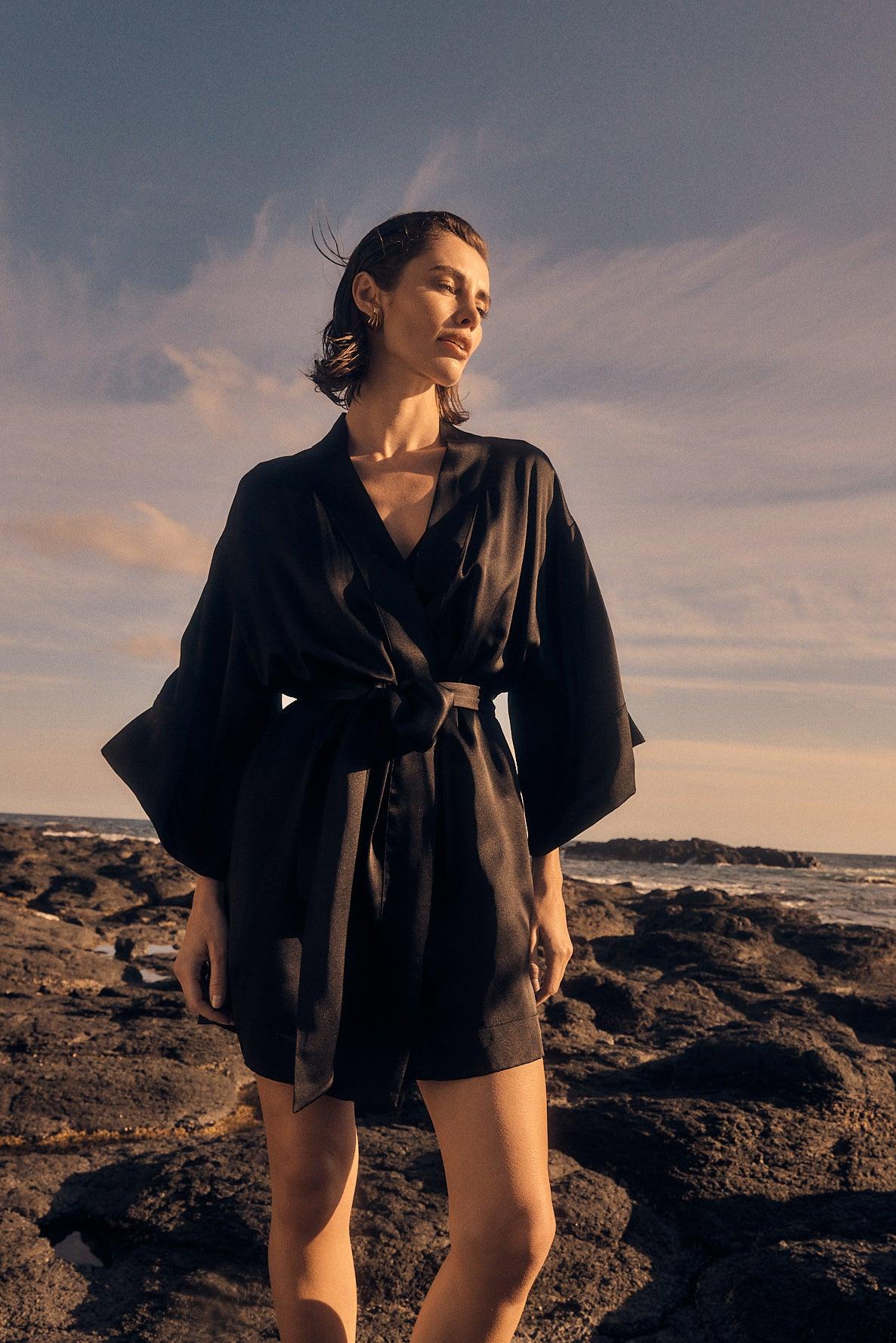 Diamond Pure Silk Black Short Robe