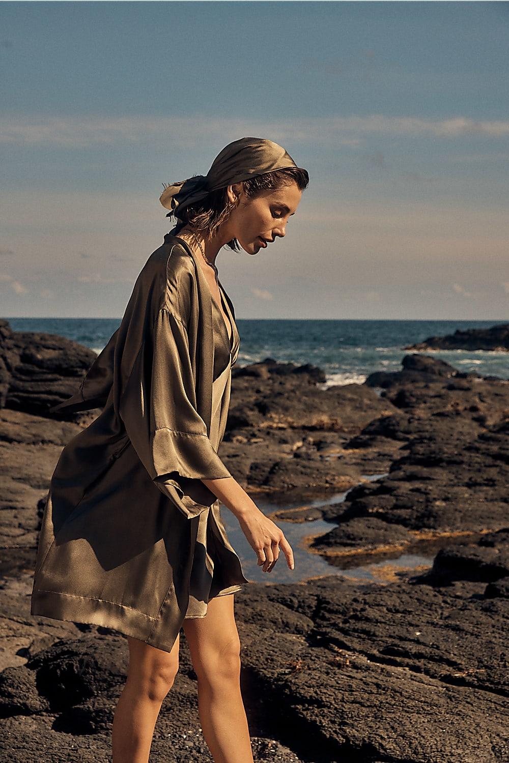 Diamond Pure Silk Olive Short Robe