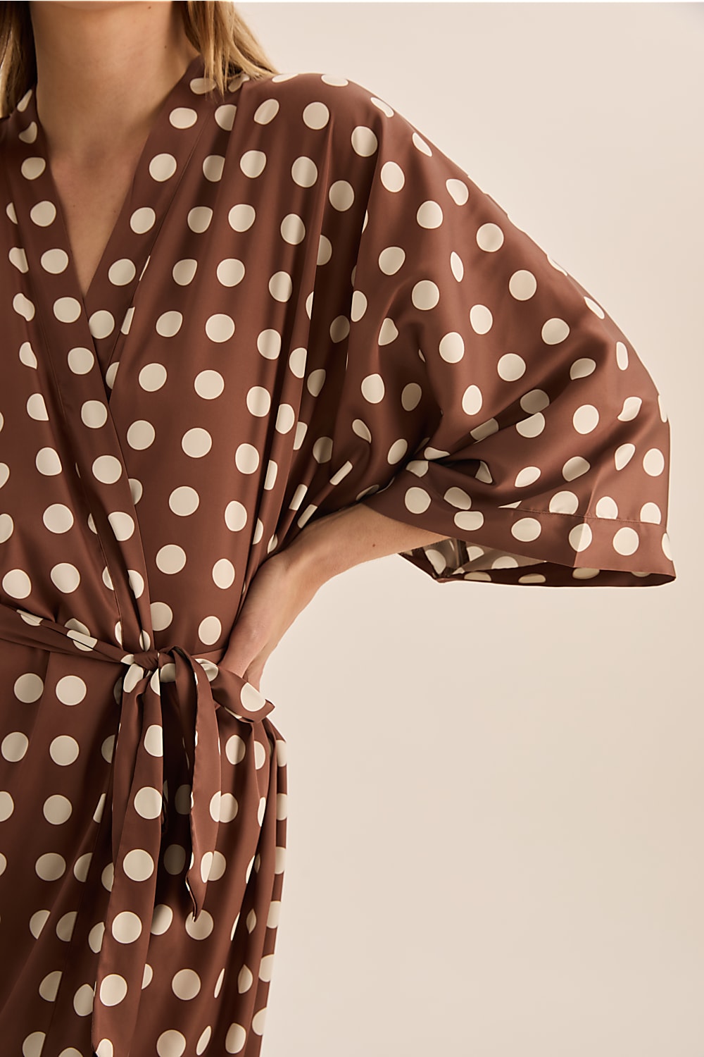 Lana Brown Spot Robe
